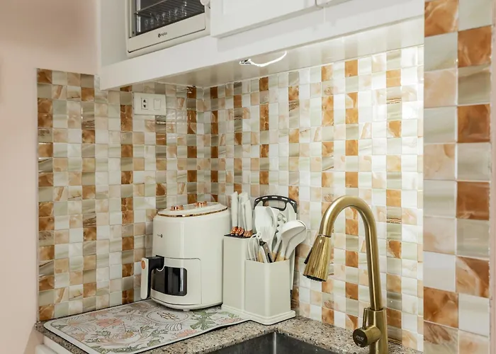 Devi 2br Bgc Taguig Manila