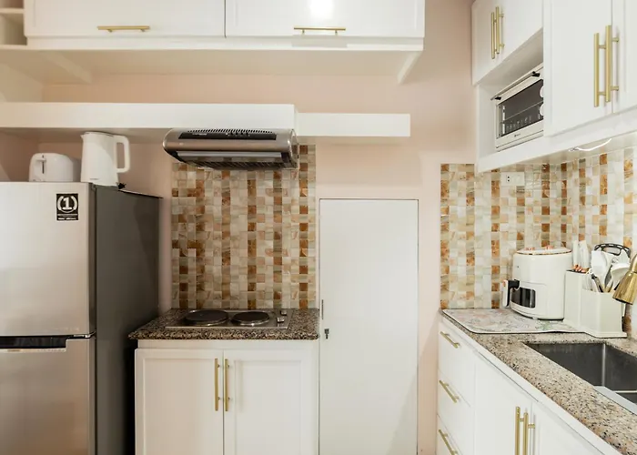 Devi 2br Bgc Taguig Aparthotel