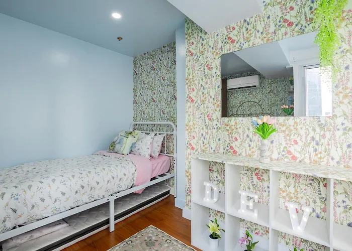Aparthotel Devi 2br Bgc Taguig 4*