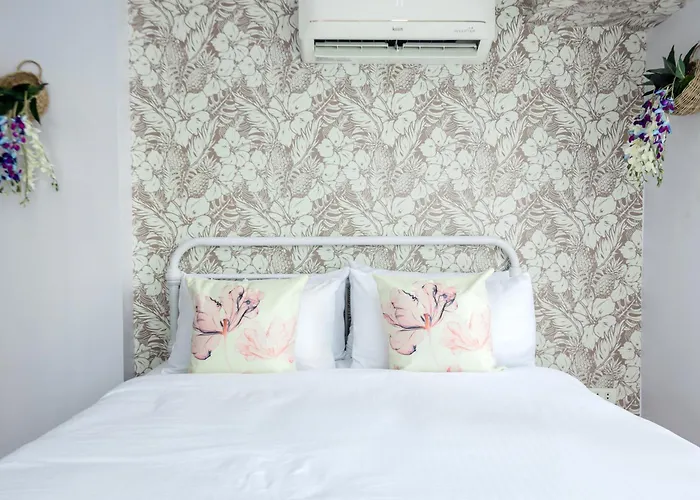 Aparthotel Devi 2br Bgc Taguig 4*